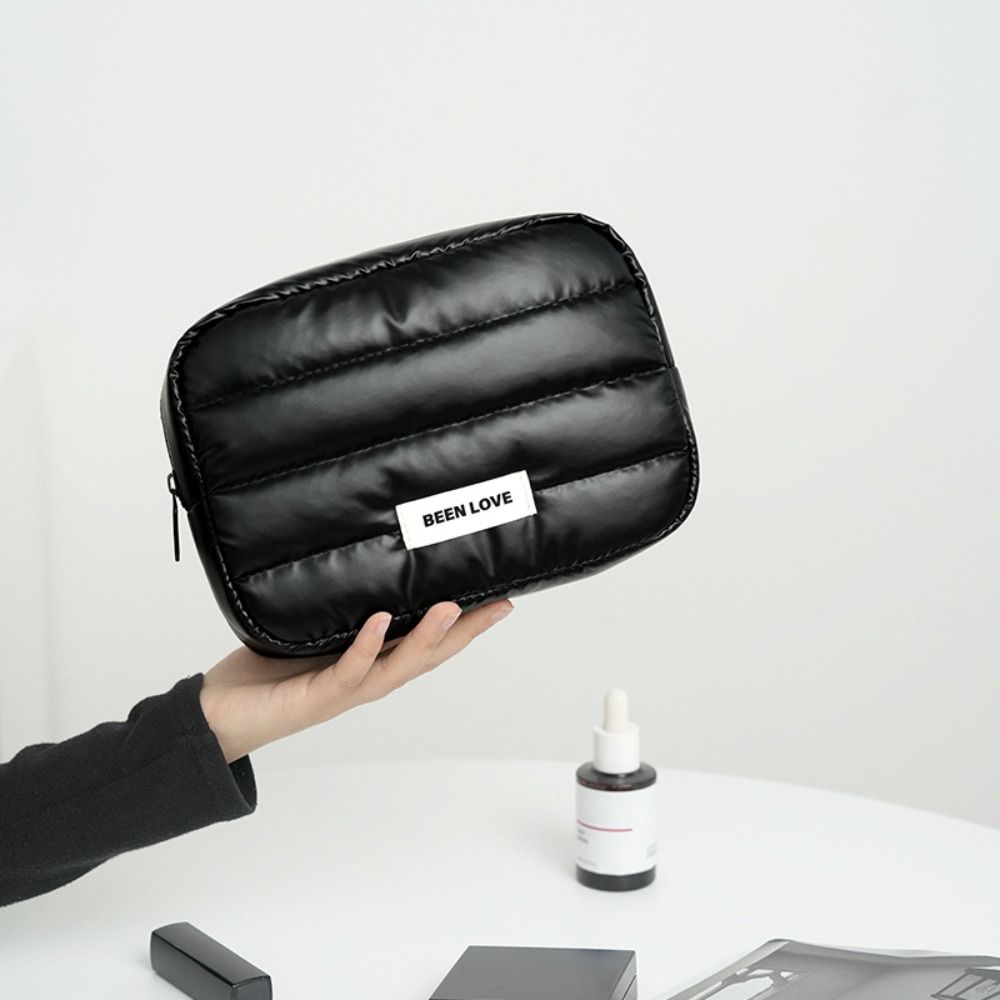 Portable Down Puffy Makeup Bag - огляд і ціна Skincare D'Alba
