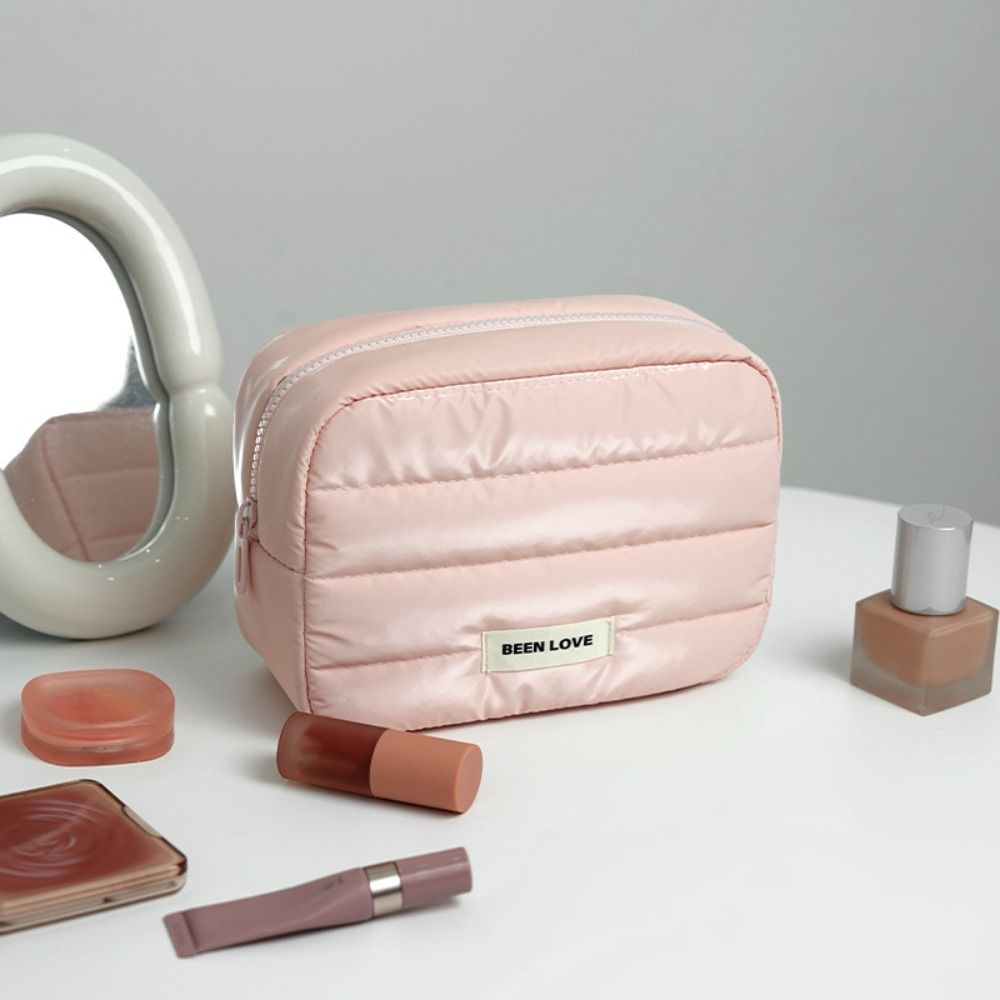 Portable Down Puffy Makeup Bag - огляд і ціна Skincare D'Alba