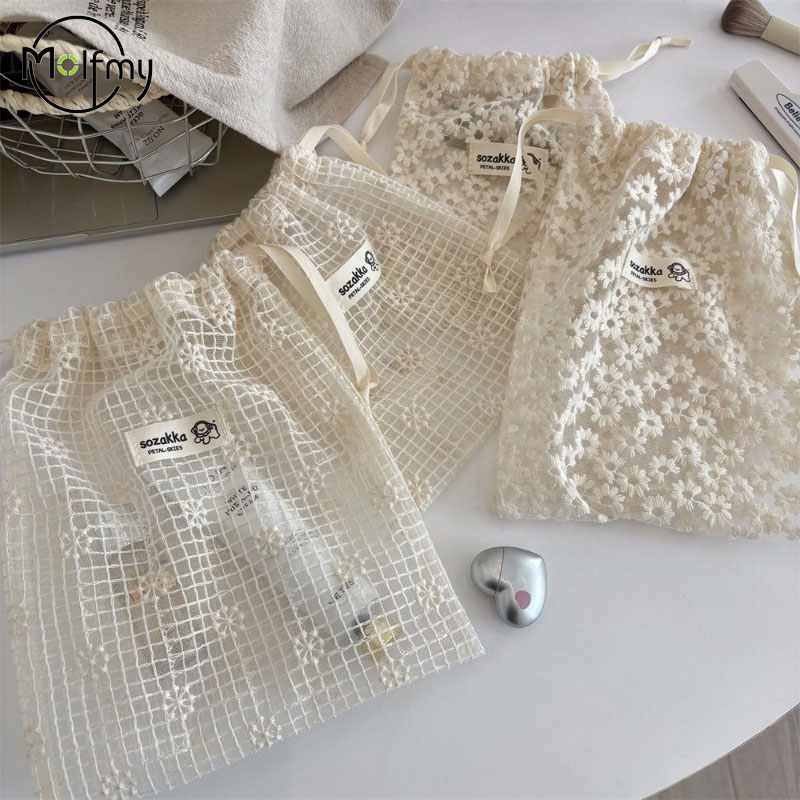 Drawstring Makeup Bag Lace Emb - огляд і ціна Skincare D'Alba