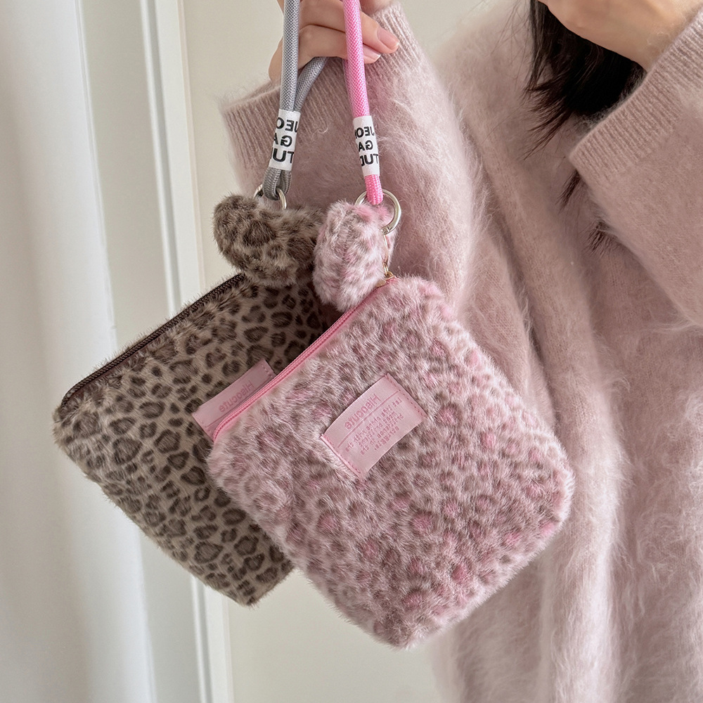 New Vintage Plush Leopard Prin - огляд і ціна Skincare D'Alba